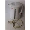 Image 3 : Sunbeam 1.7L Electric Kettle- Powers On, Window Bird Feeder Kit
