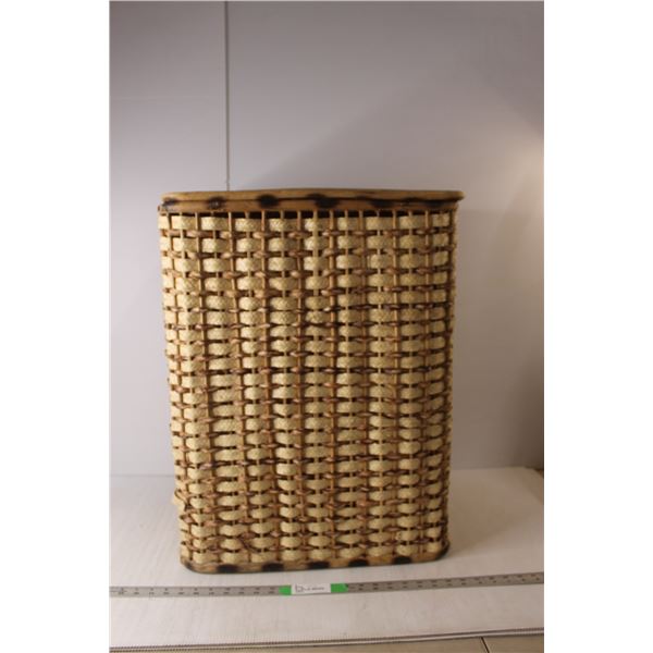 *Woven Laundry Basket with Lid 25.5" Tall x 20" Wide x 13" Deep
