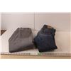 Image 3 : (2) Pairs of Men's Pants- Levi Strauss, 34 x 34 & Unknown Size