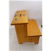 Image 4 : Wooden Step Stool, 17'' x 12.5'' x 16''