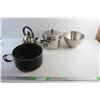 Image 1 : Kettle, Metal Bowl and Cooking Pots with Lid
