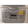Image 2 : Panasonic Multi Function Rice Cooker- Powers On