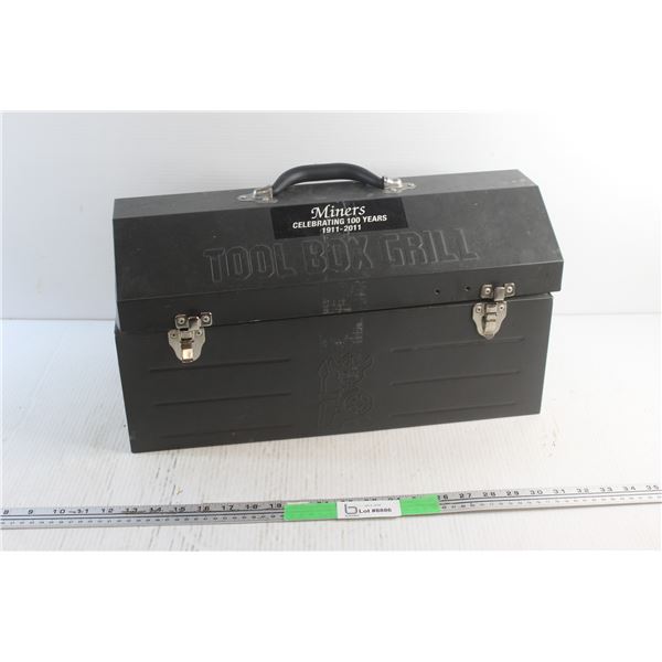 Miners Tool Box Grill - Missing Latches