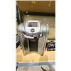 Image 2 : KEURIG MAKER & TRIPOD