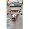 Image 2 : GANTRY HOIST UNIT WITH CHAIN HOIST & ACCESSORIES