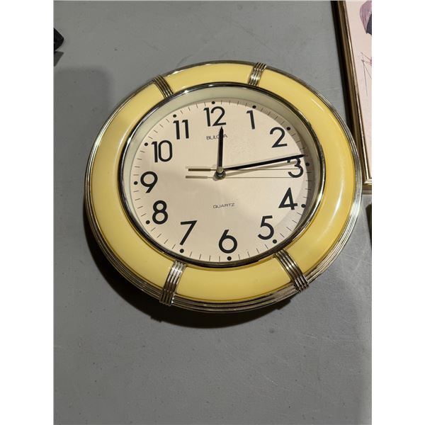 Belova quartz clock