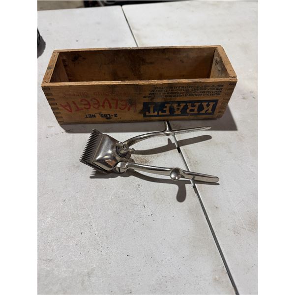 Clippers and Kraft Velveeta cheese, wood collectible box