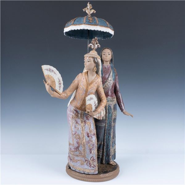 Lladro Porcelain Figurine, Philippine Folklore 1013522