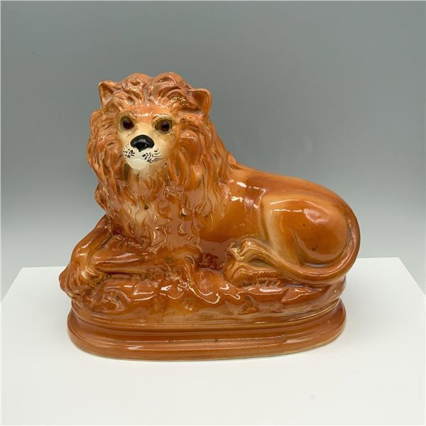 Lion with Glass Eyes Porcelain Statuette