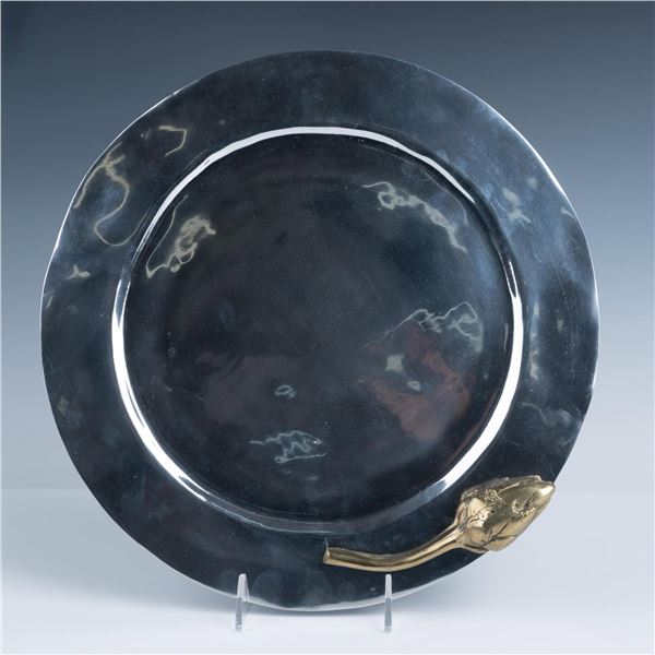 Herco S.A. Aluminum Tray with Artichoke Handle