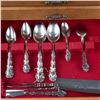 Image 3 : 91pc Oneida Community Silver Plated Flatware with Box