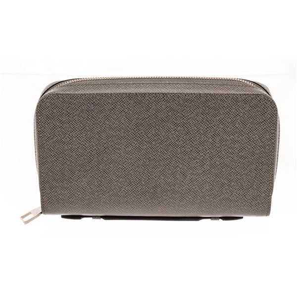 Louis Vuitton Grey Taiga Leather XL Zippy Wallet