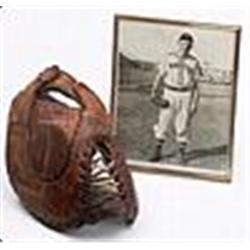 Circa 1945 Roy Mort Dallas Rebels Game-Used First Baseman's Glove With Photo Match (2)