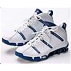 2005 Kevin Garnett Minnesota Timberwolves Game-Used Sneakers