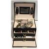 Image 1 : ESTATE JEWELRY BOX