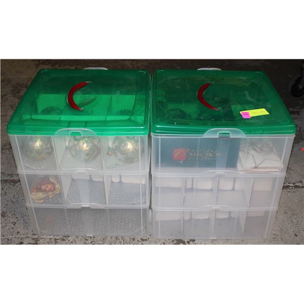 2 PLASTIC ORNAMENTS BOX WITH VINTAGE ORNAMENTS