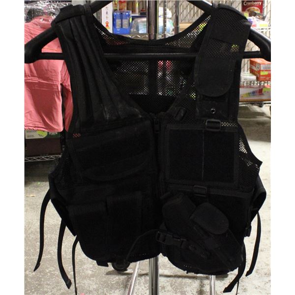 BLACKHAWK TACTICAL VEST WITH GUN HOLSTER