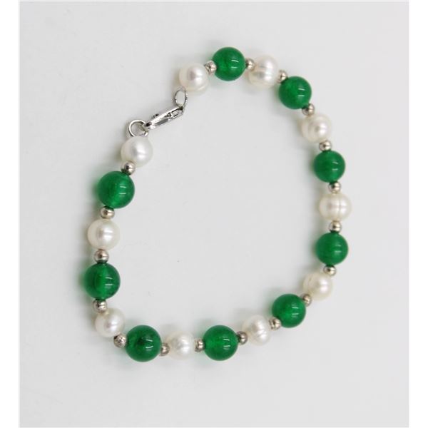 #124-EMERALD & WATER PEARL BRACELET 7-8MM/7.5"
