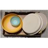 Image 1 : FLAT OF TUPPERWARE BOWLS & TRAYS 5 PIECES WITH