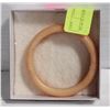 Image 1 : PEACH JADE BANGLE BRACELET 7"