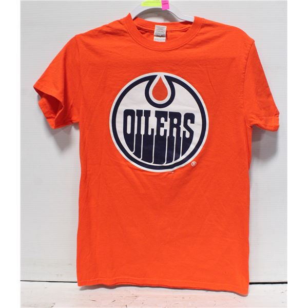LADIES ORANGE OILERS SHIRT SMALL