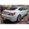 Image 4 : 2010 HYUNDAI GENESIS 20T COUPE