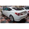 Image 5 : 2010 HYUNDAI GENESIS 20T COUPE