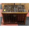 Image 1 : BAILIFF SEIZURE- TIN STAMPED STORAGE CHEST