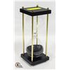 Image 1 : VINTAGE HOURGLASS CLOCK