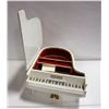 Image 1 : VINTAGE BABY GRAND MUSIC BOX JEWELLERY