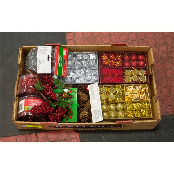 CHRISTMAS DECORATIVE ASSORTED LOT NEW ITEMS