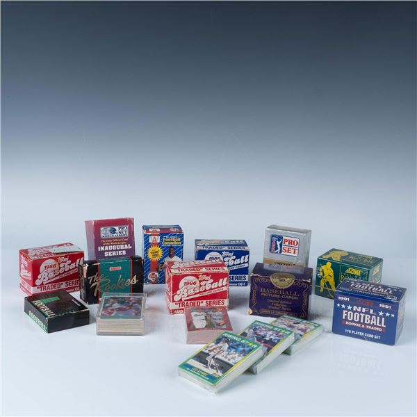 16pc Sports Trading Card Set Grouping