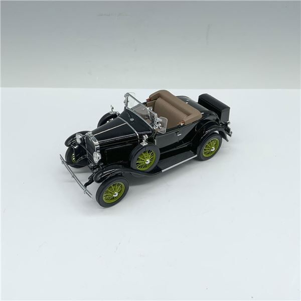 Danbury Mint 1931 Ford Model A Deluxe Roadster Die-Cast Model