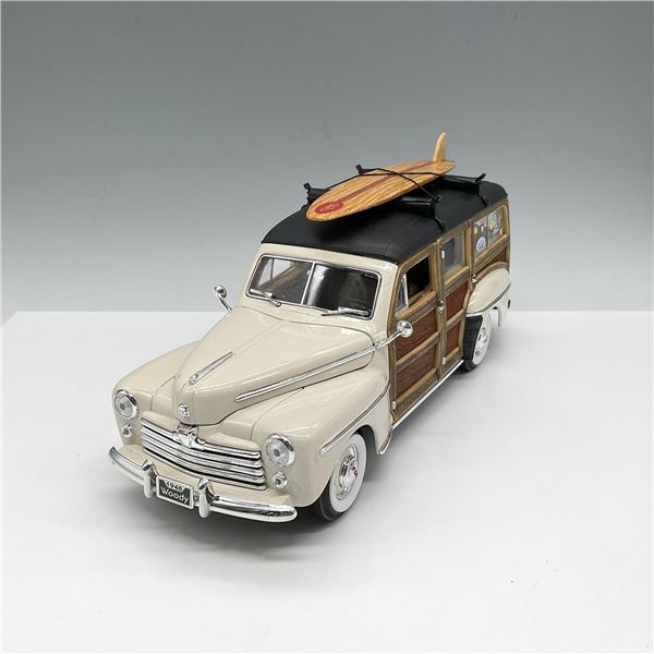 Signature Series Model Car, 1948 Ford Woody