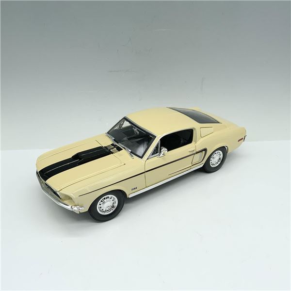 Maisto 1968 Ford Mustang GT Toy Car
