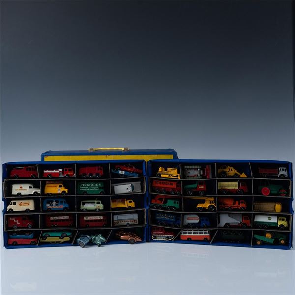 Vintage Matchbox Cars With Carrying Case