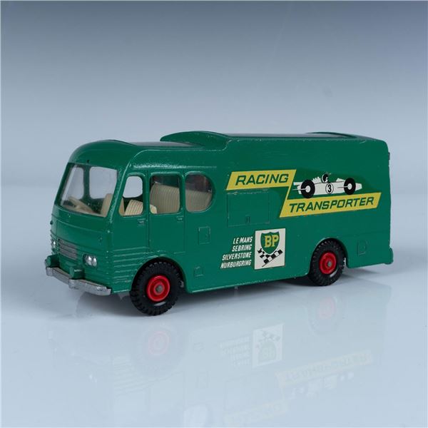 2pc Matchbox Major Pack M6 Racing Car Transporter Toy Truck