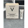 Image 1 : Vichy Neovadiol Post-Menopause Replenishing Anti-Sagginess Day Cream (15 x 3ml)