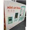 Image 4 : Mini Art Easel with Dry Erase