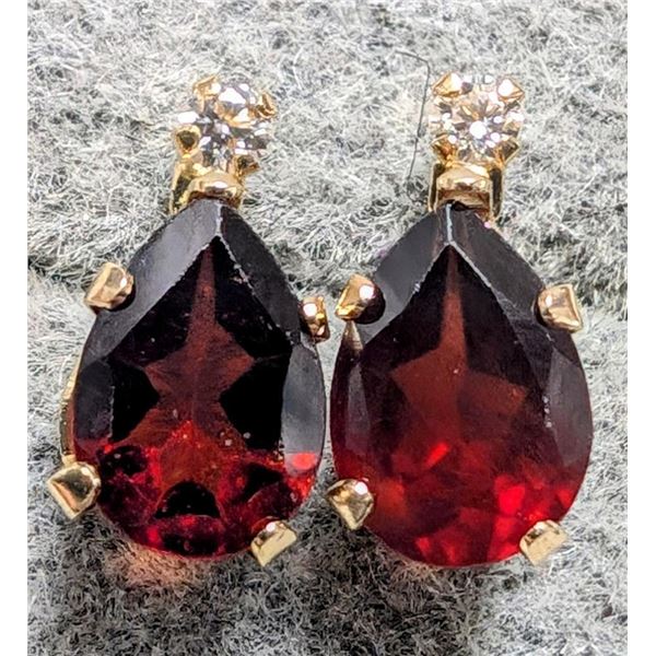 10K Yellow Gold Garnet 1.45Ct & Dia Earrings, Made in Canada, Suggested Retail Value $320