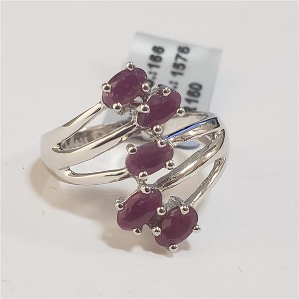 Silver Ruby(2.5ct) Ring (~Size 7)(Ring is resizable for $40) (~length 0 inches) (~weight 5.45g), Sug