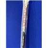Image 2 : Bauer Vapor Hyperlite Grip 40 Blue 50 Flex Left Hand Stick
