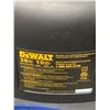 Image 4 : DeWalt SuperDry Shop Vacuum 38L 120V 60Hz 8A 10 Gallon DXV10S-QTA