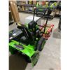 Image 5 : Greenworks 80V 24'' Two Stage Snow Thrower, Three 4.0 Ah Batteries and Dual Port Charger Included