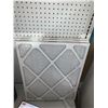 Image 3 : Lot of Furnace Filters 16x25x1 Set of 3 AND 20x25x1 Set of 3