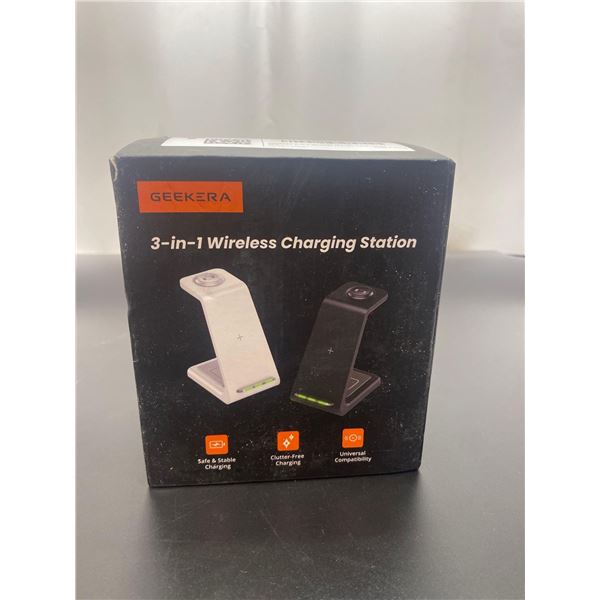 Wireless Charger 3 in 1, 15W Fast Charging Station for Apple Watch AirPods Pro and iPhone