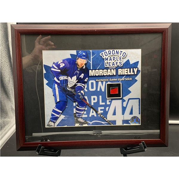 MORGAN RIELLY #44 - COLLECTOR FRAMED PICTURE WITH GAME USED STICK PIECE, : issued by: GREATS OF THE 