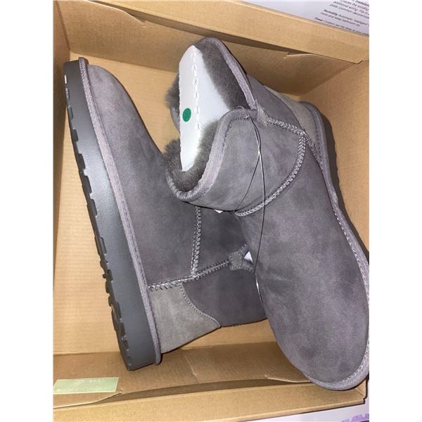 Kirkland Womens Grey Boots Size 8
