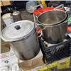 Image 1 : STAINLESS AND ALUMINUM COMMERCIAL SIZE POTS