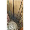 Image 2 : 3 METAL POT HANGERS AND WELCOME IRON GARDEN DECOR